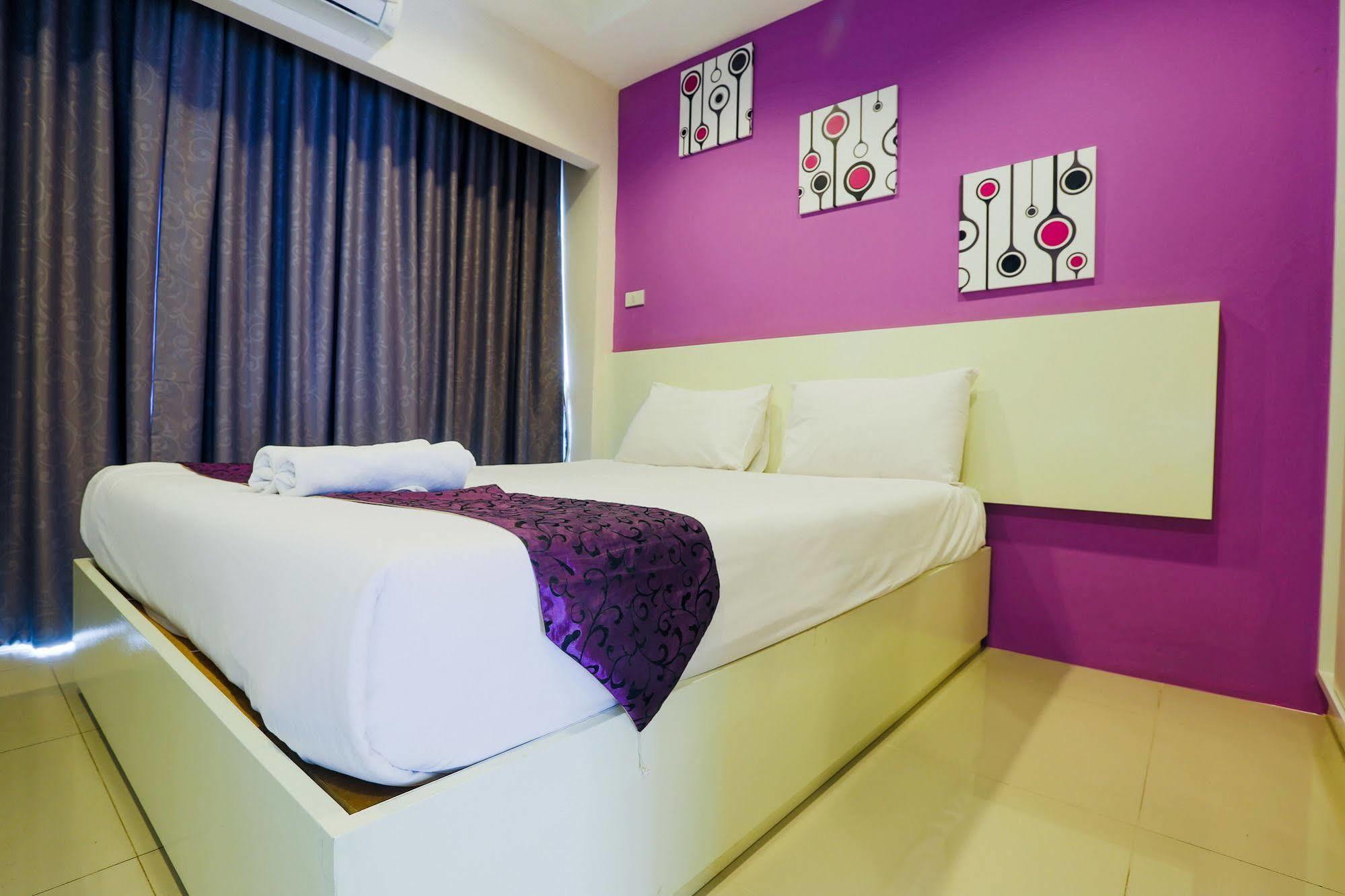 Suite with Pool View